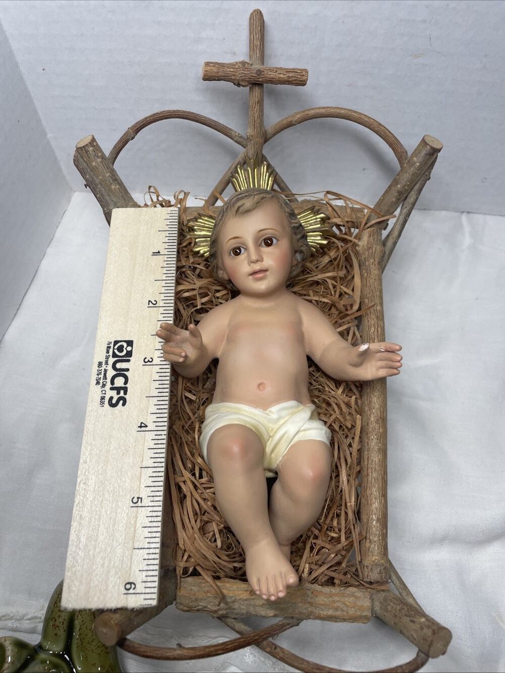 VINTAGE BABY JESUS NATIVITY & MANGER ARTE MODELO OLOT SPAIN GLASS EYES